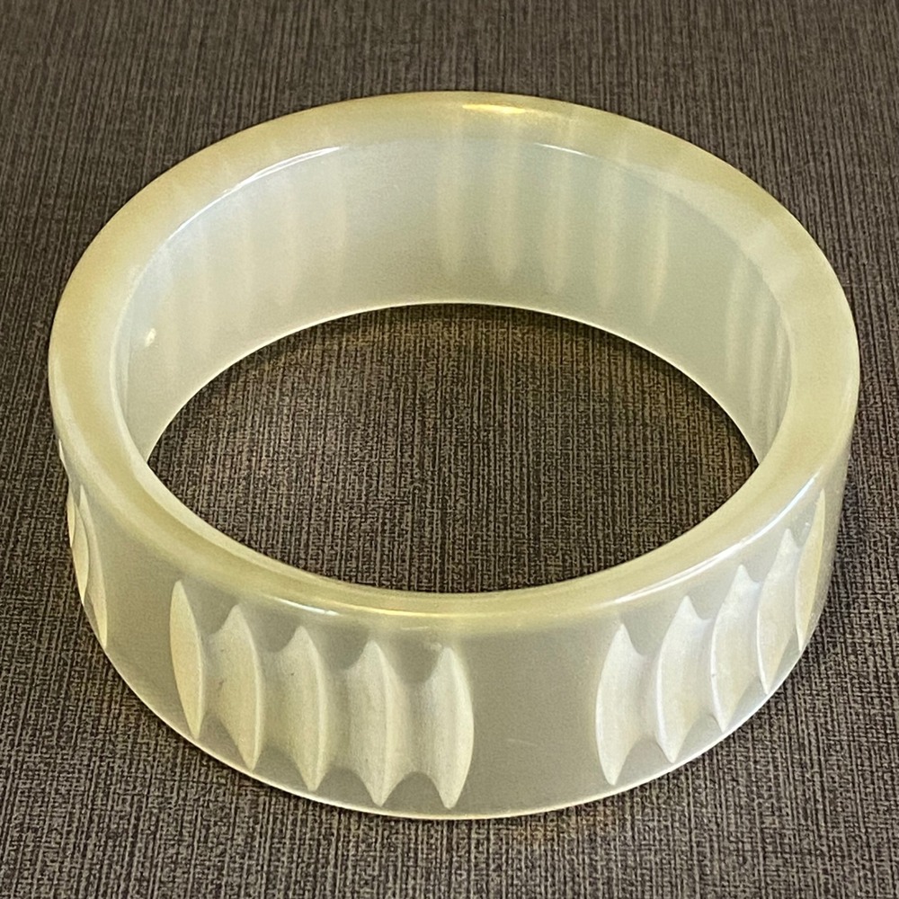Vintage Carved Lucite Bangle Bracelet Iridescent Cream Geometric Chunky